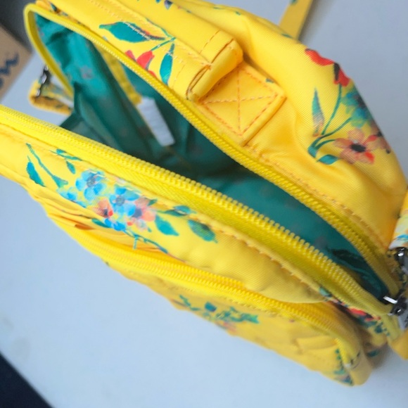 Lug Ranger Yellow Crossbody Bag - Picture 4 of 16